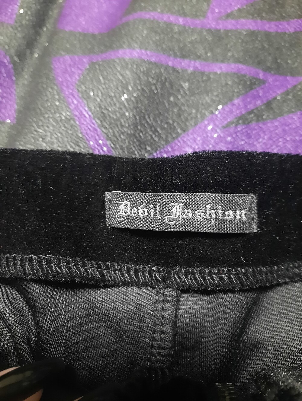 Embellished Black High-Waist Velvet Shorts - Picture 2 of 7